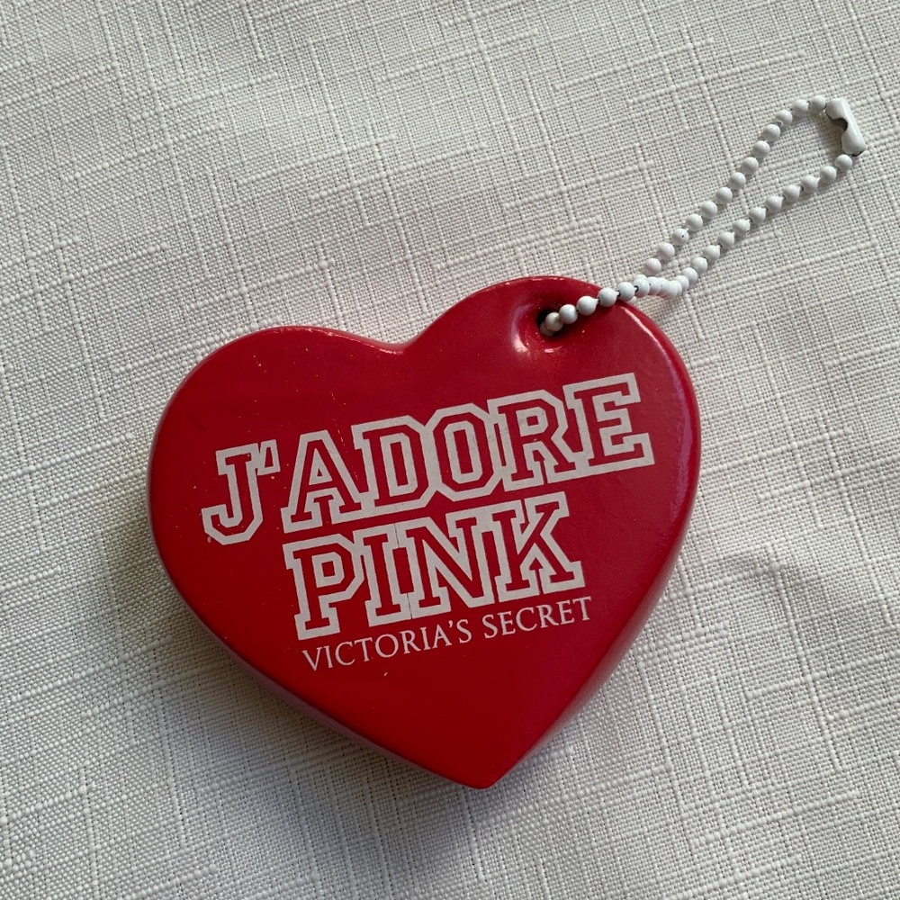 J’adore Victoria’s Secret PINK dog bag charm keychain squishy heart ❤️ R…